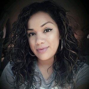 Meet your Posher, Mariela